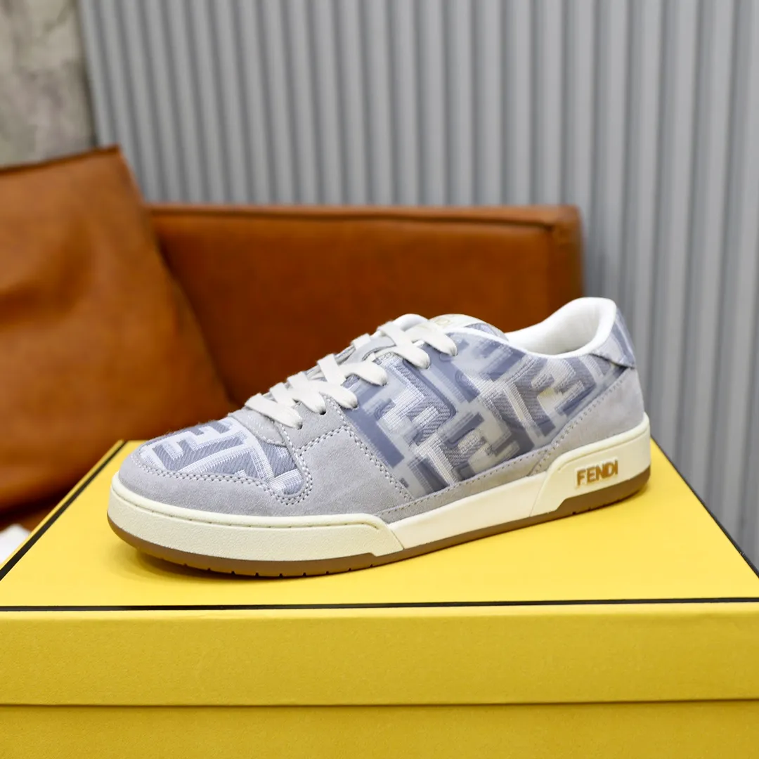 Ex-factory price: 580🔥Couple model (top original order) Brand: FENDI Size: 35-44 (customized for men 38 and 45) Grade: original order quality high version Material: imported original cowhide stitching➕ high-quality and comfortable lining original TPU lightweight non-slip outsole Style category: travel fashion casual shoes versatile trend